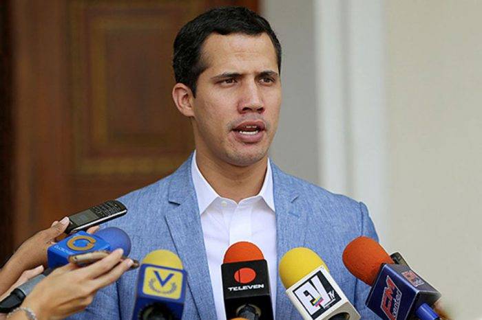 Juan Guaido declarando