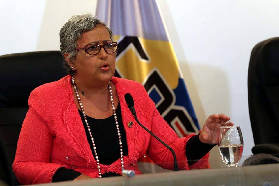 Tibisay Lucena presidenta del CNE