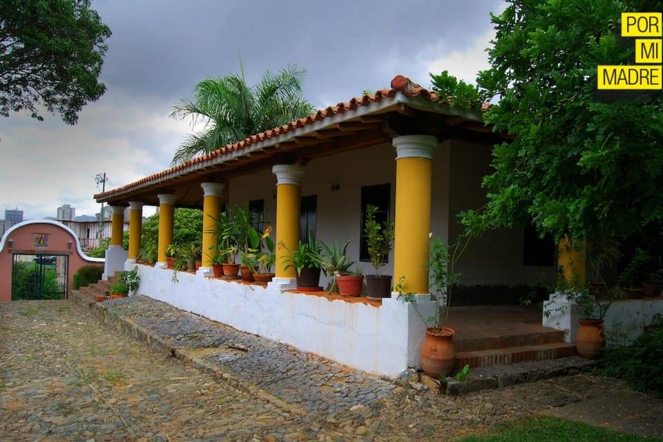 Casa Anauco Por Mi Madre