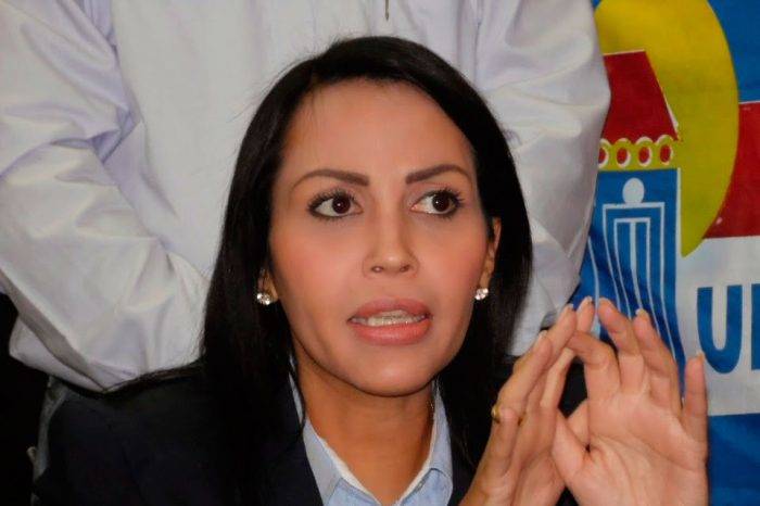 Delsa Solórzano