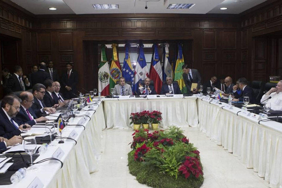 Nada de apertura, acuerdo o negociación a la vista