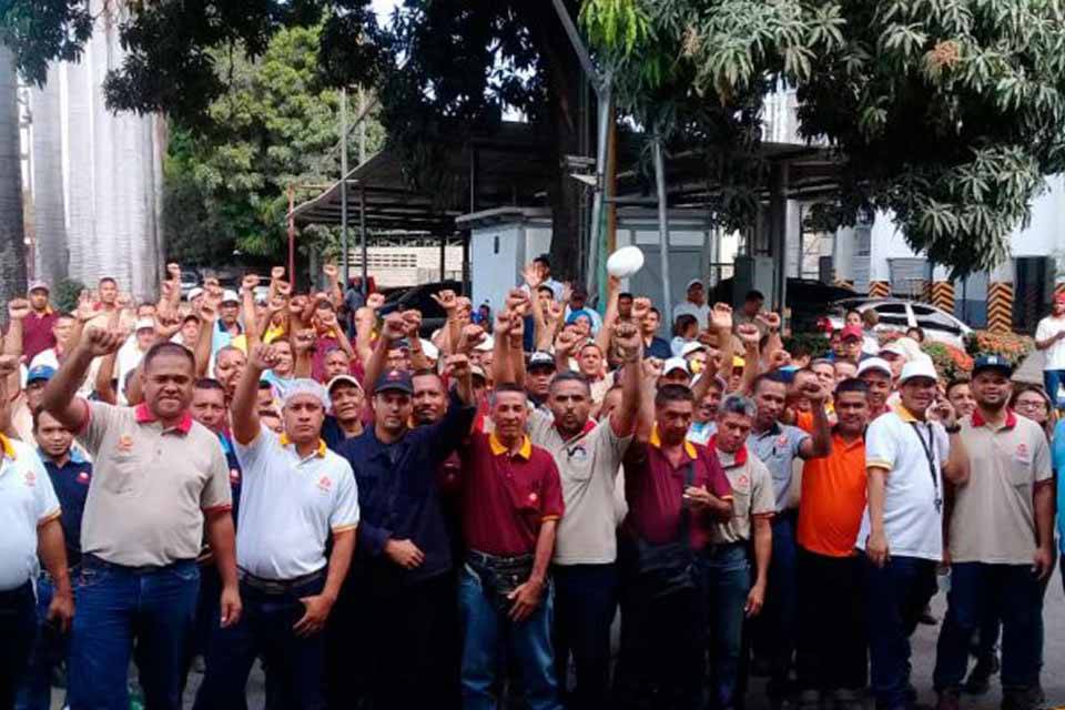 Trabajadores de La Lucha paralizaron labores