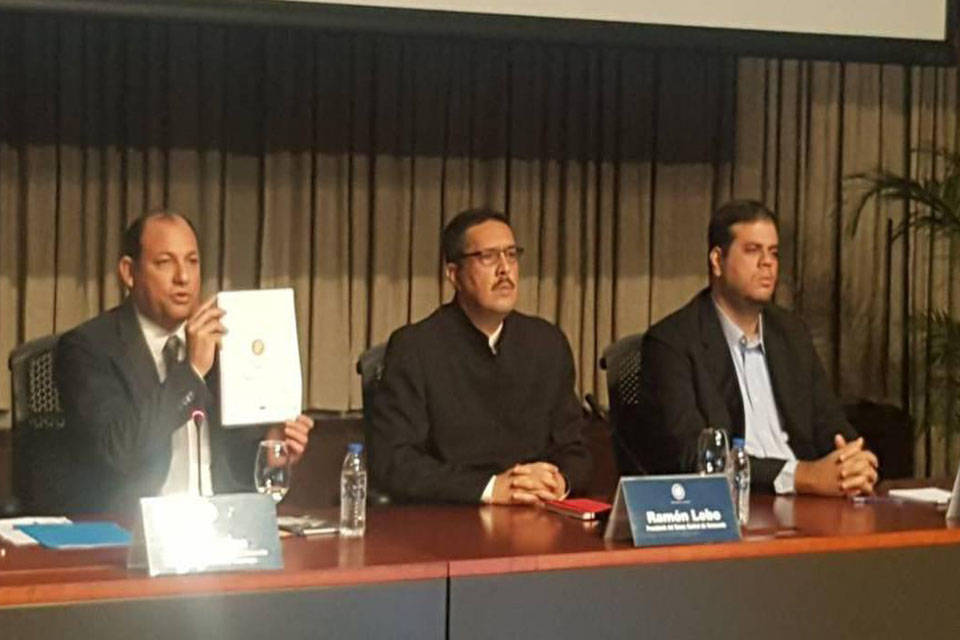 Hugbel Roa, Ramón Lobo y Carlos Vivas