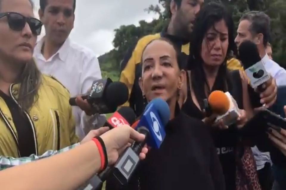 Familiares Óscar Pérez Aura Pérez tía Maryori Perdomo prima