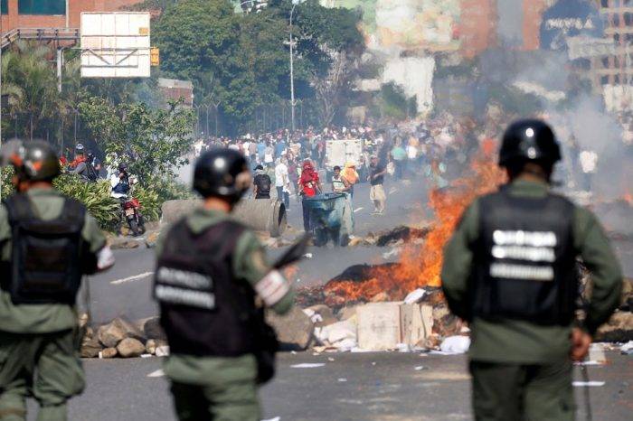 Fuerza Armada Represión Protestas
