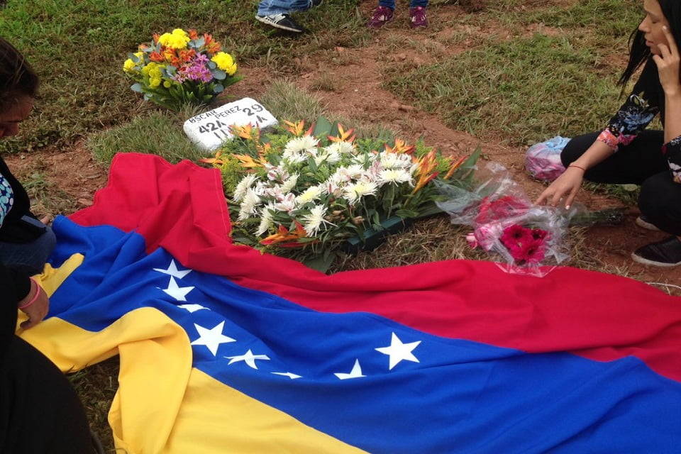 Tumba exCicpc Óscar Pérez Cementerio del Este 21 enero