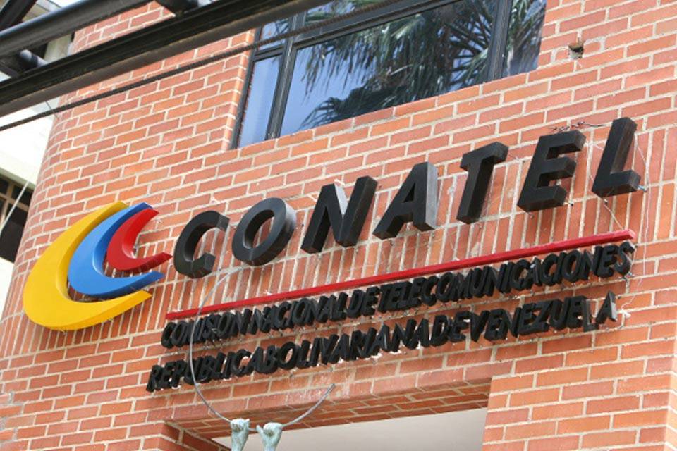 Comisión Nacional de Telecomunicaciones - emisora