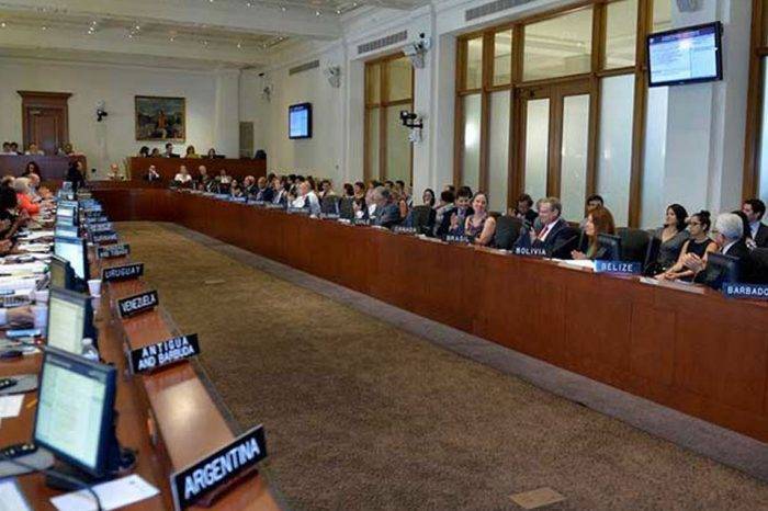 Opinión. Se están quedando solos, por Fernando Luis Egaña