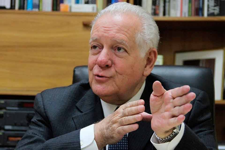 Eduardo Fernández