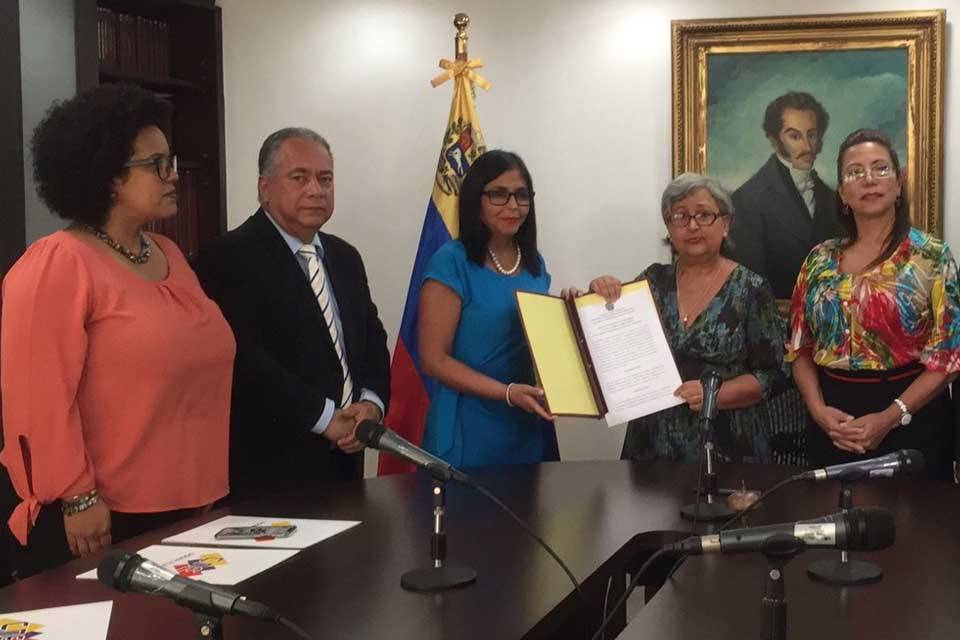 ANC Delcy Rodríguez Tibisay Lucena