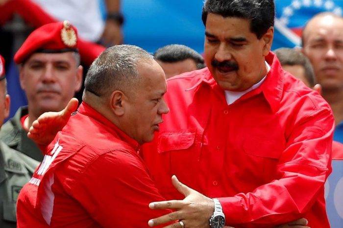 Diosdado Cabello y Nicolás Maduro - Foto: El periódico