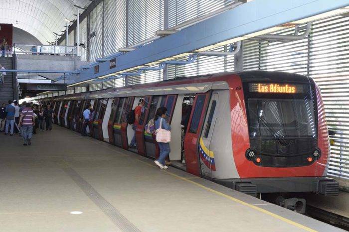 Cortocircuito en Metro Los Teques genera incendio