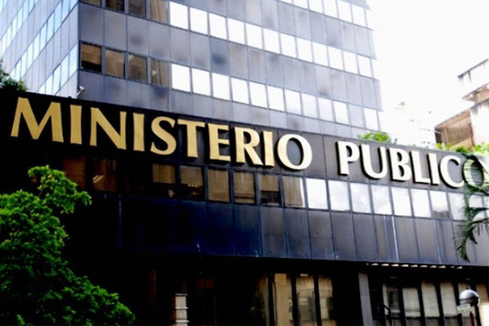 Rebeca garcía Torbes - mp - Táchira - colegio aves Leoner Azuaje delsa solórzano orlando figuera Aragua madres fiscales fiscal periodistas Ministerio Público - sauna
