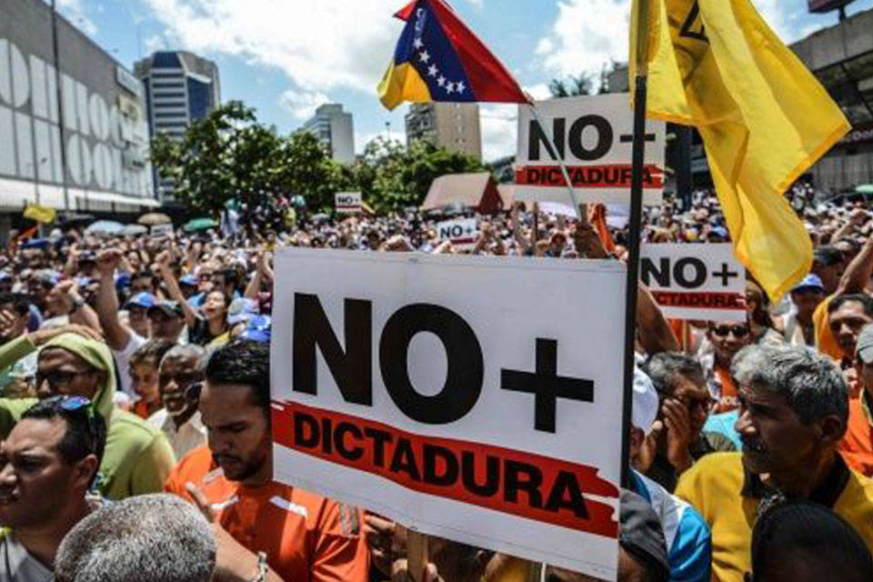 No-mas-dictadura-Foto: TeleSur