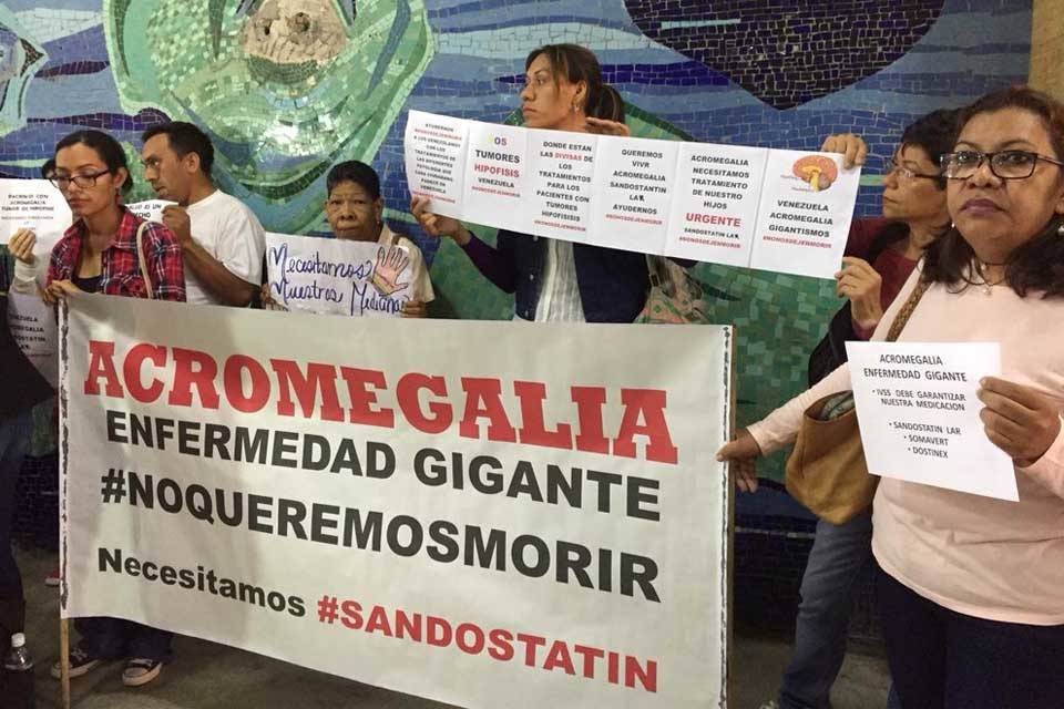 Pacientes protesta acromegalia