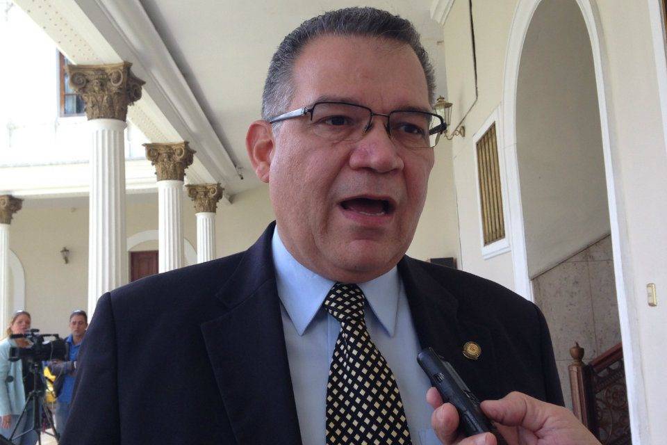 Márquez Enrique CNE reglamento