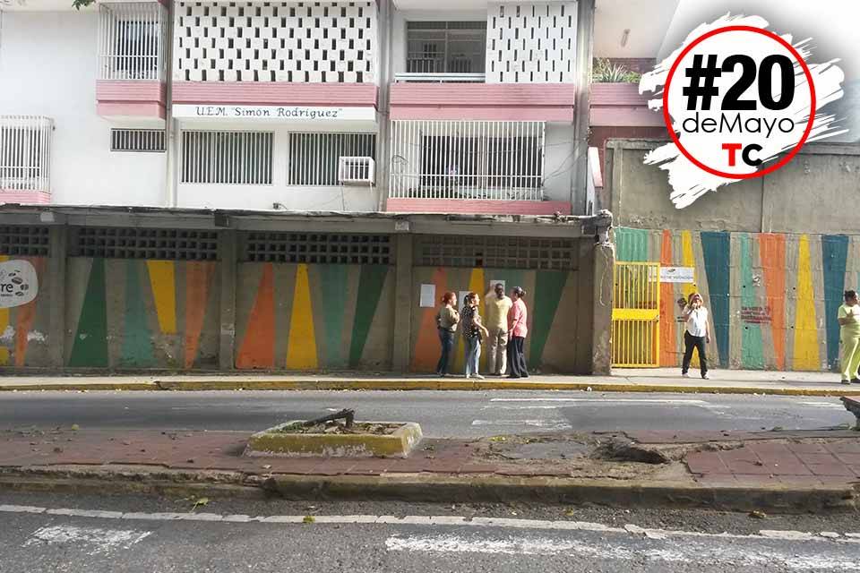 Centro de votación en urbanización Horizonte