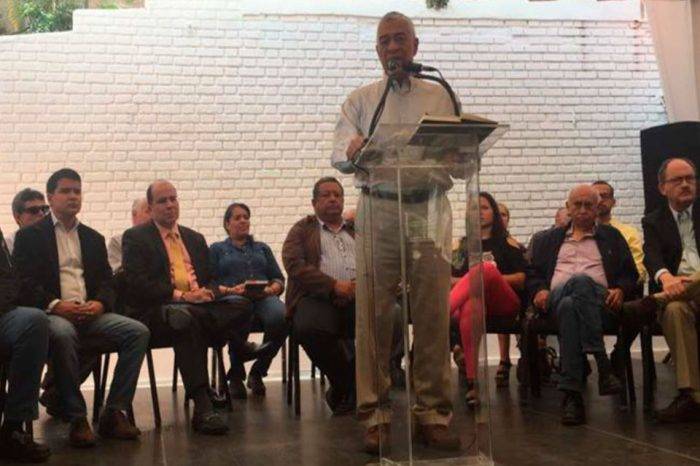 Nueva hegemonía vieja oposición. Foto: El Nuevo País
