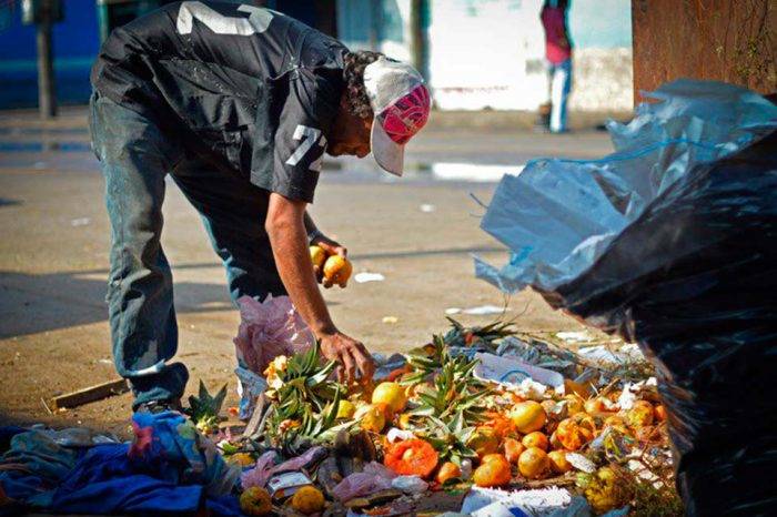 Venezuela Pobreza y mango. Foto: Noticia al día