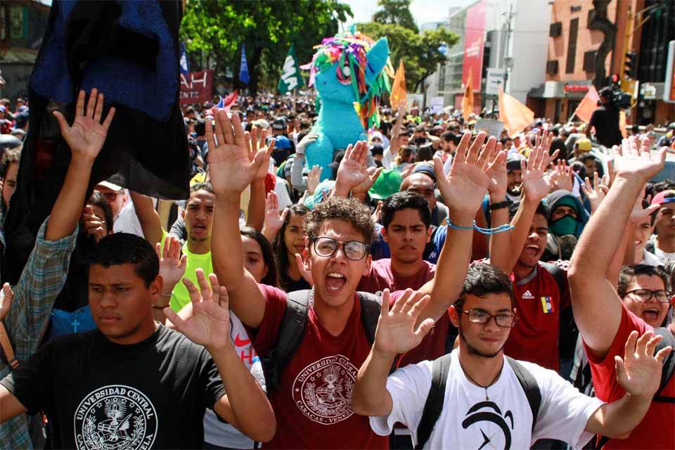 estudiantes registro electoral