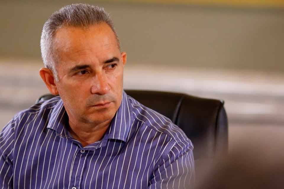 Colombia Freddy Bernal : El gobierno no tiene recursos para invertir en el sistema eléctrico