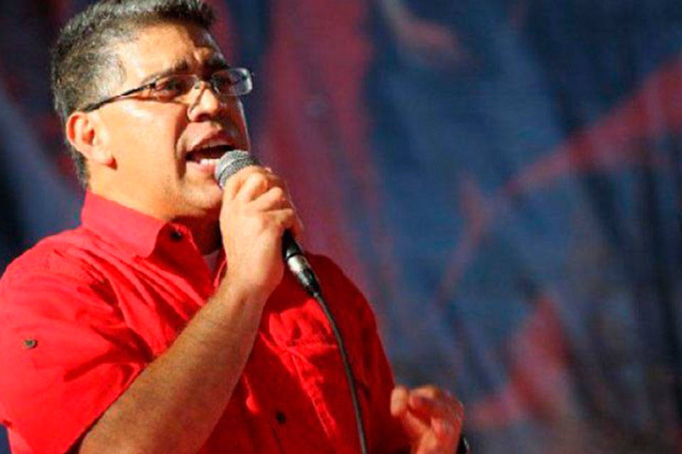 Elías Jaua. Foto: Alba Ciudad 96.3 FM