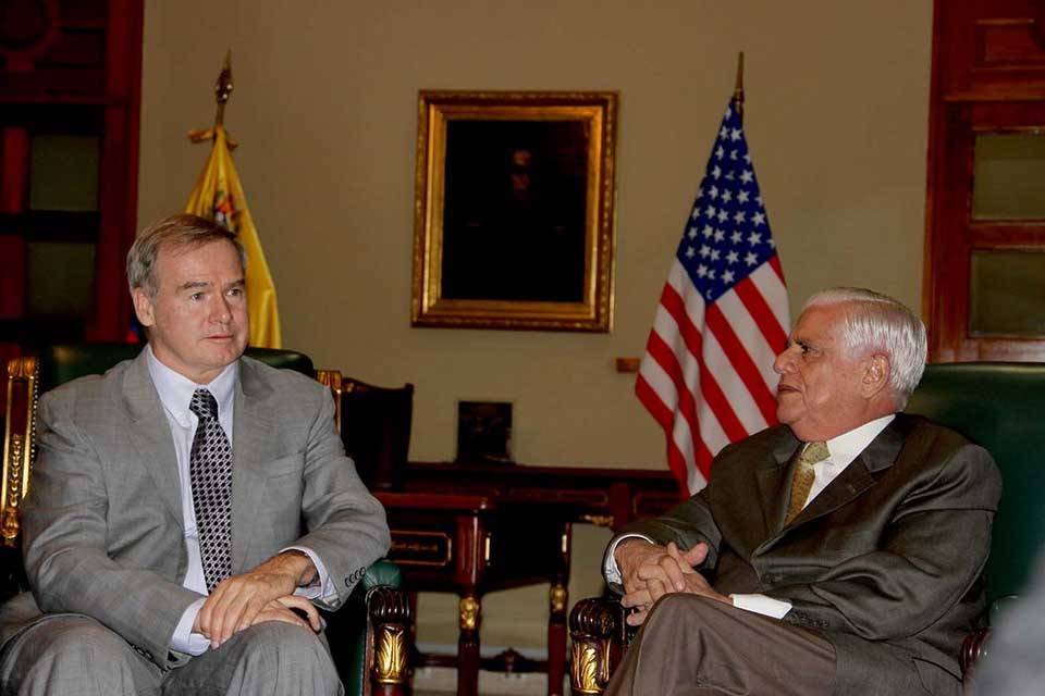 Christopher Lambert Encargado de negocios EEUU