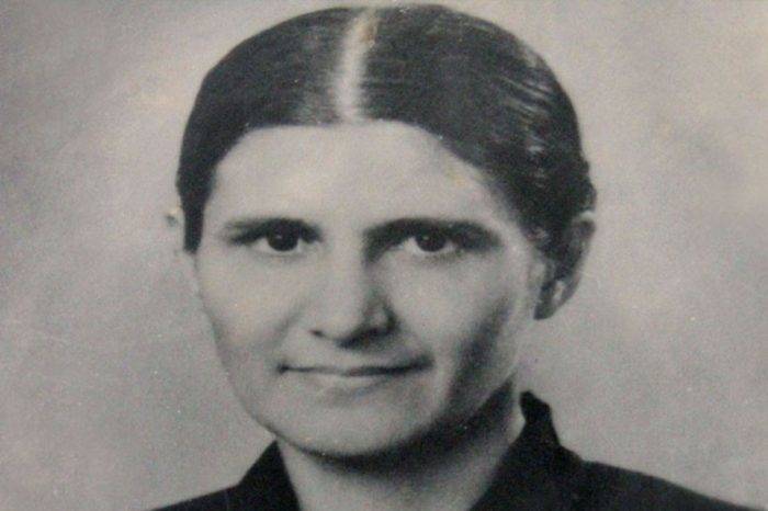 Madre Carmen Rendiles 5