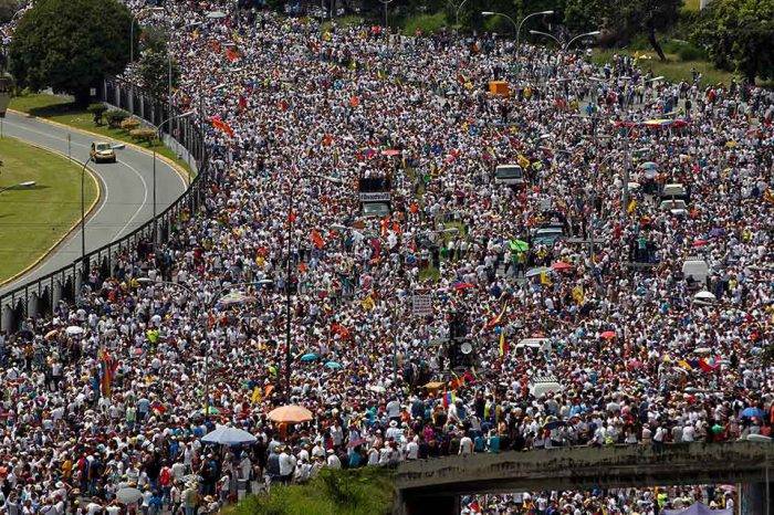 Marcha opositora. Foto: Univisión