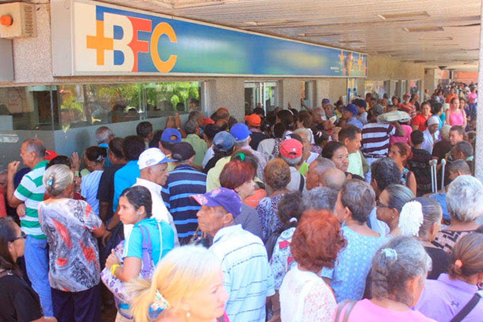 Los pensionados cobrarán Bs 110 mil del retroactivo por el aumento del salario mínimo de octubre y 150 mil  por la pensión de noviembre