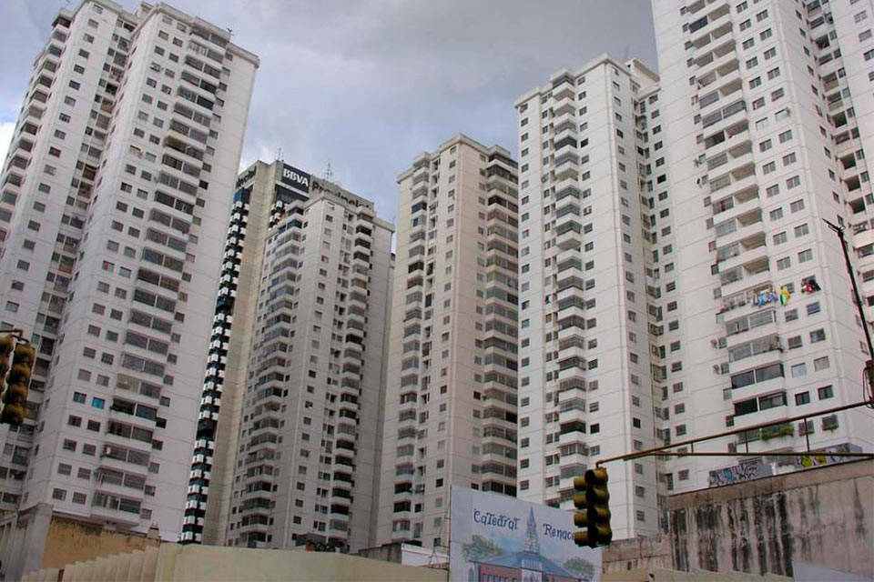 Héctor Rodríguez busca ganar terreno para su reelección con ley de condominios de Miranda