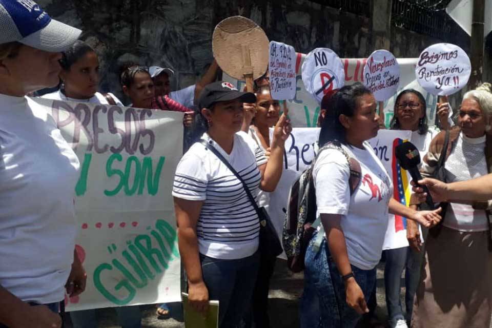 Familiares presos Trinidad y Tobago