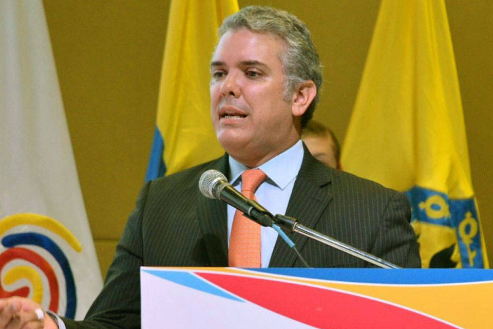 Iván Duque asume