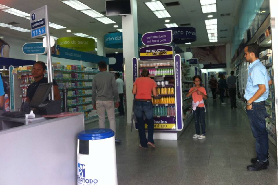 Farmatodo farmacia gasolina