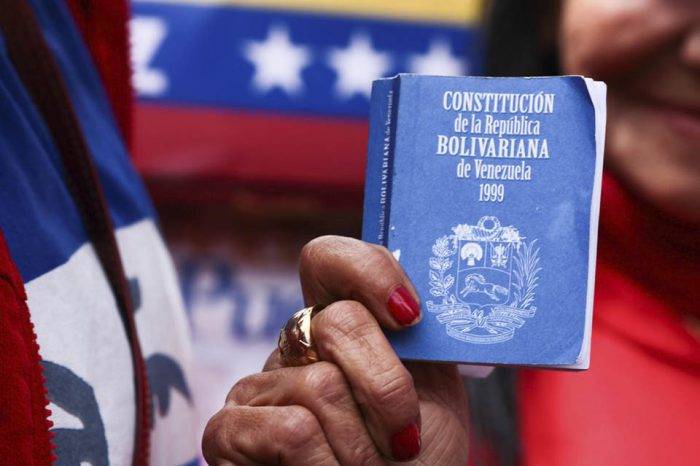 Constitución