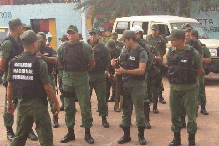 Militares