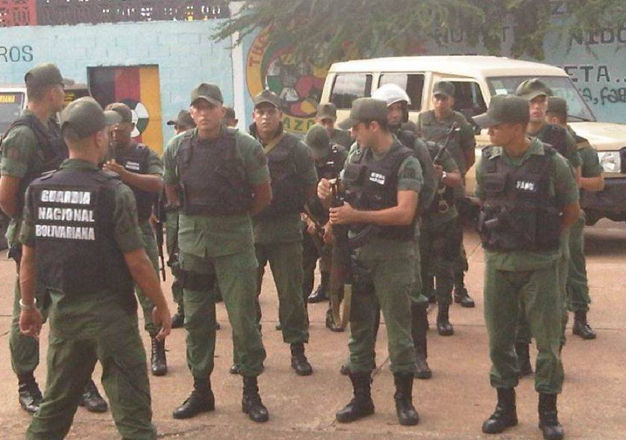 Militares