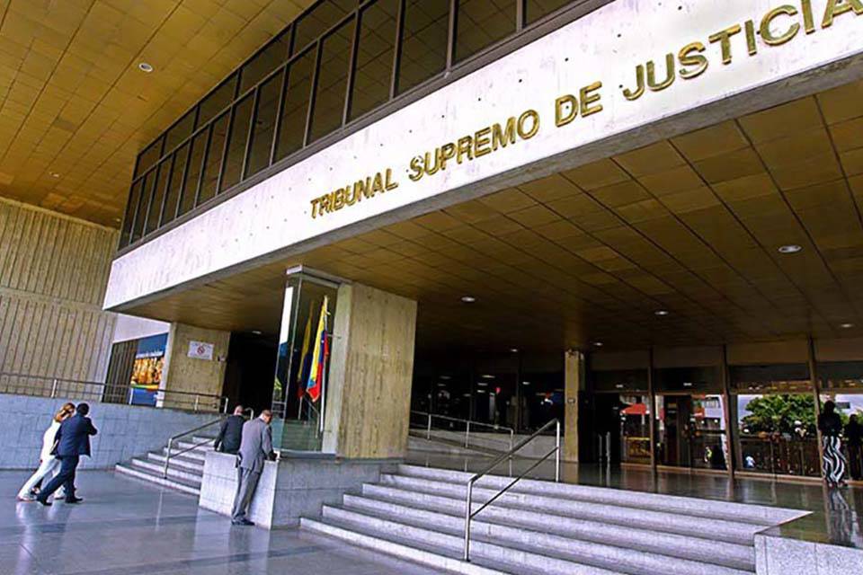 TSJ Onapre A confesión de parte, relevo de pruebas