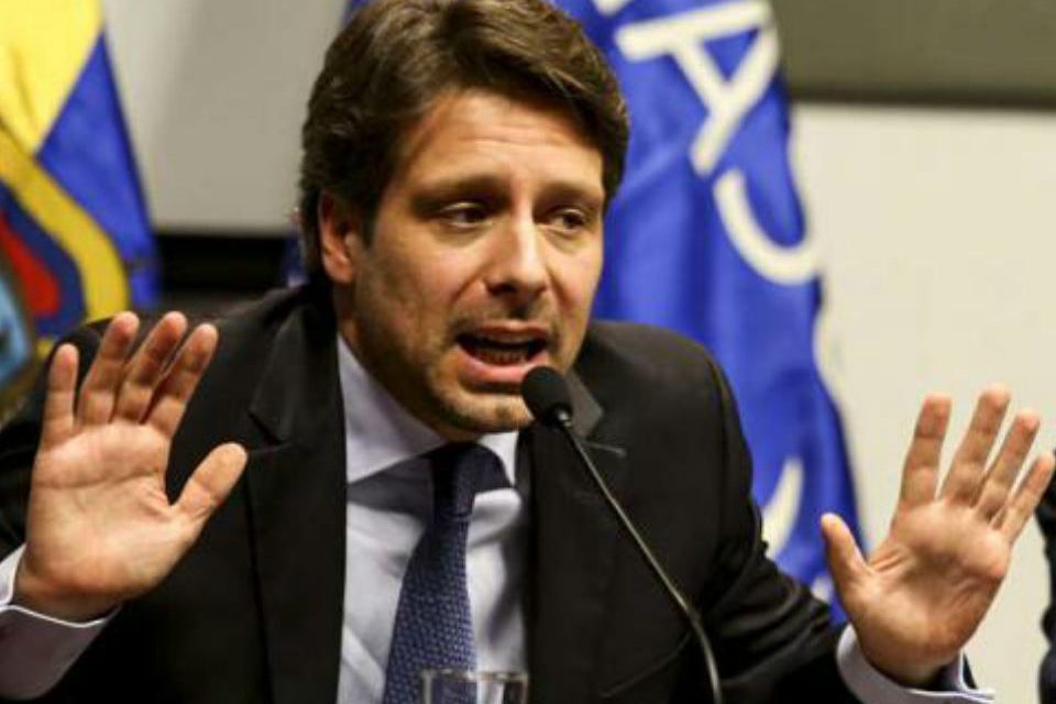 El canciller ecuatoriano, José Valencia, confirmó que invitó a Venezuela con la esperanza de que una comisión discuta sobre la crisis migratoria