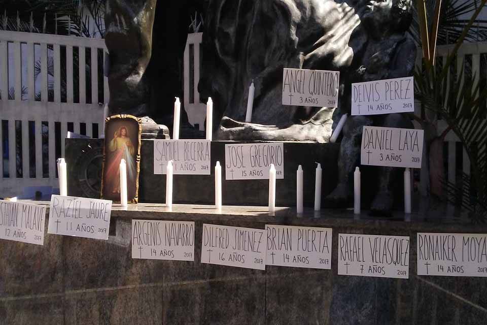 J.M de los Ríos niños nefrología fallecidos
