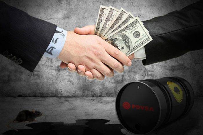 Alonso Moleiro: Maduro busca movilizar capital con la ley antibloqueo