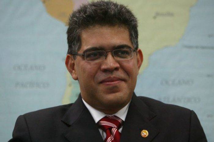 elias-jaua-sputnik - psuv