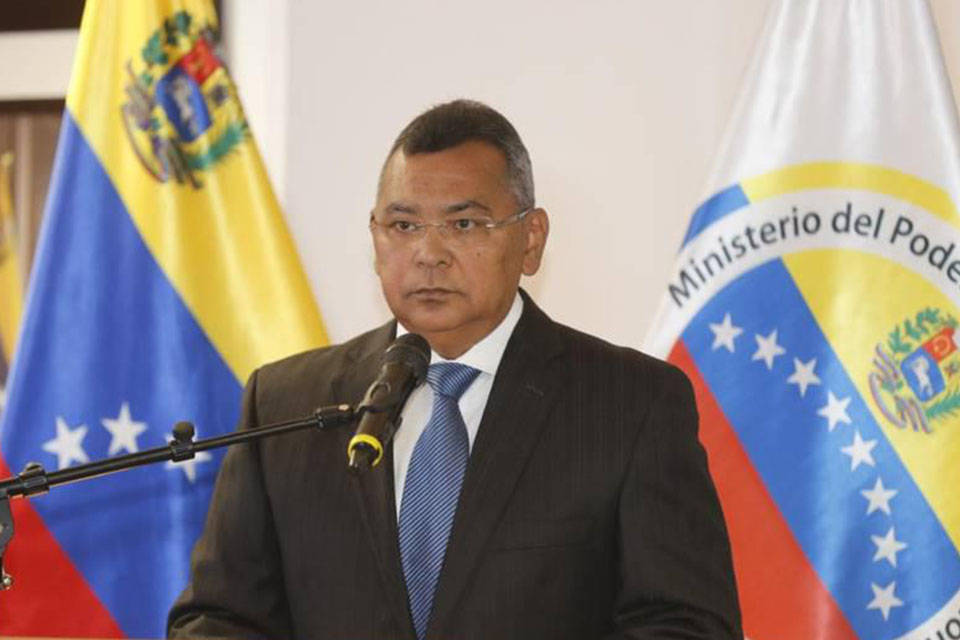 NÉSTOR REVEROL.