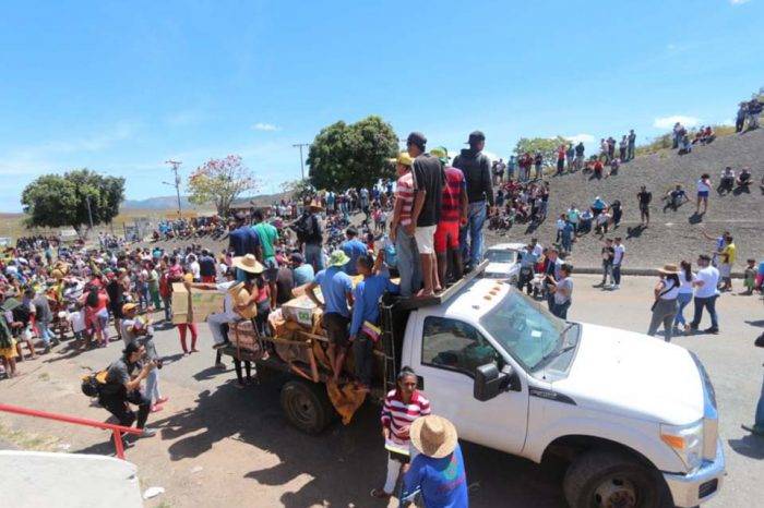 Camión con ayuda de Brasil