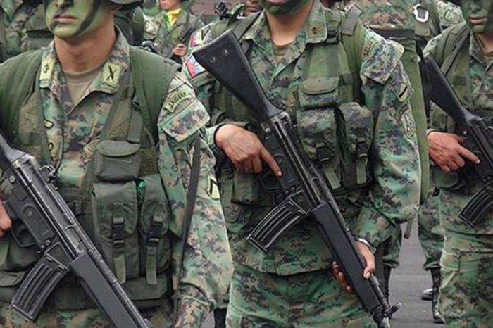 Militares