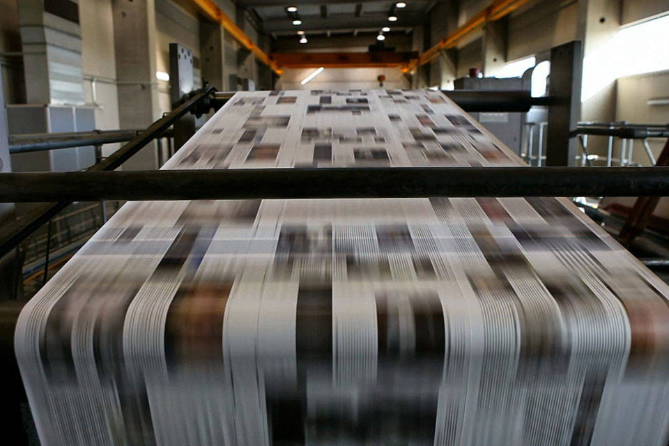 cierre de medios rotativa periódico