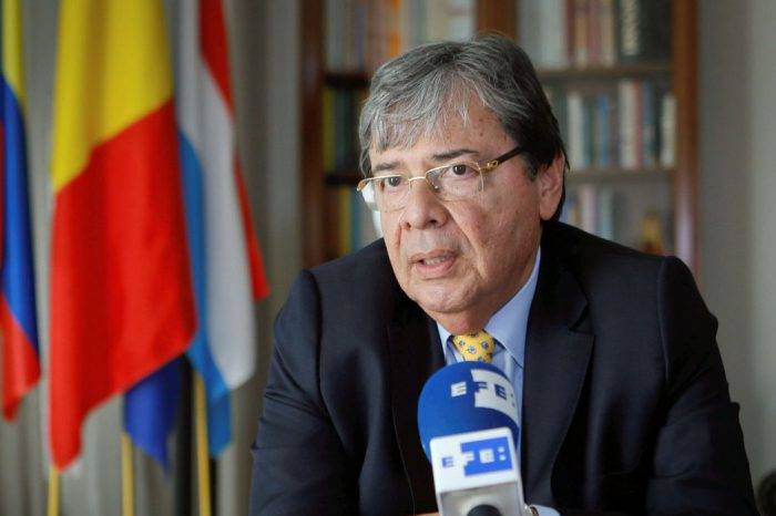 Holmes Trujillo Colombia minería ilegal