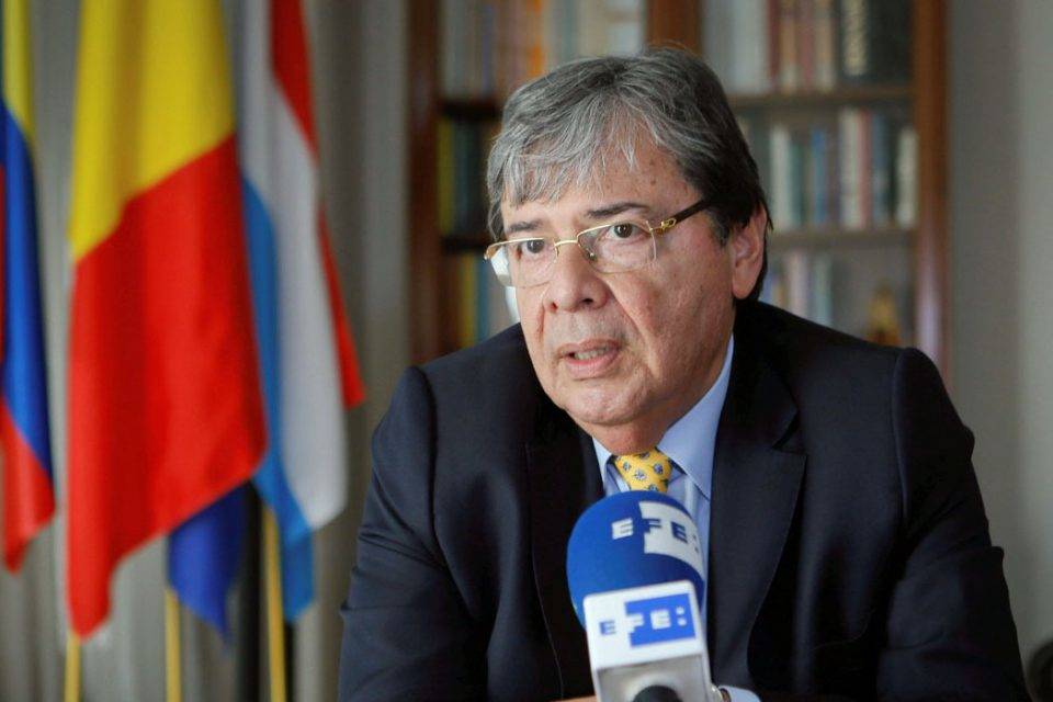 Holmes Trujillo Colombia minería ilegal