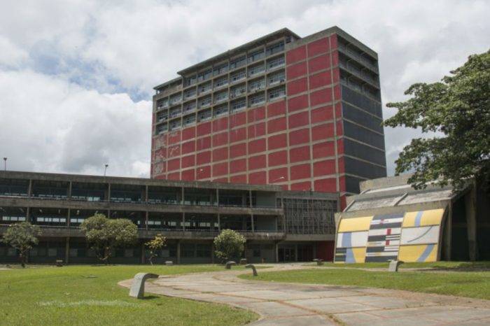 Universidades - UCV