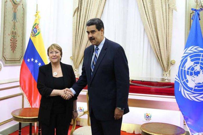 Bachelet y Maduro2